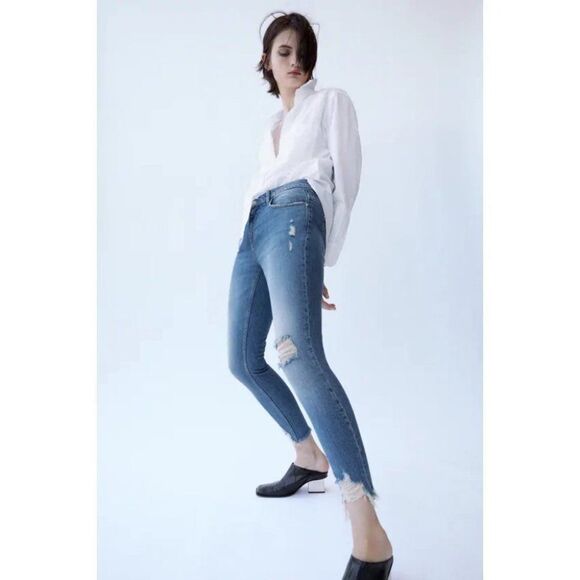 Zara Mid-Rise Skinny Jeans - Picture 5 of 5